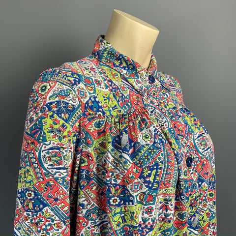 Vintage late 1930s to 1940s novelty Egyptian revival print smock top or blouse